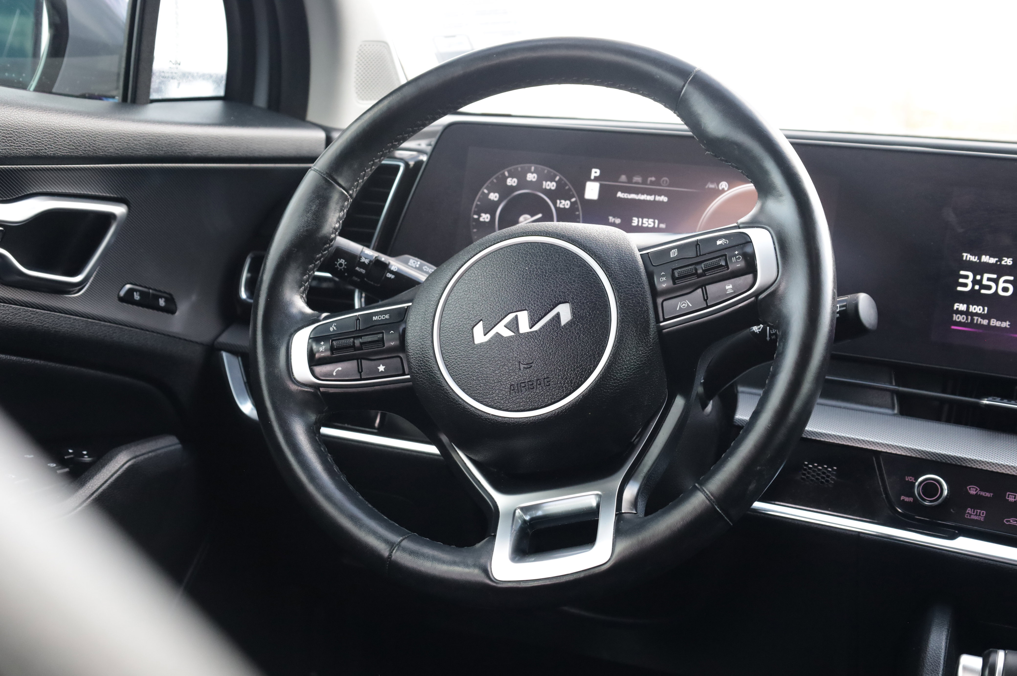 Used 2023 Kia Sportage SX FWD image 8