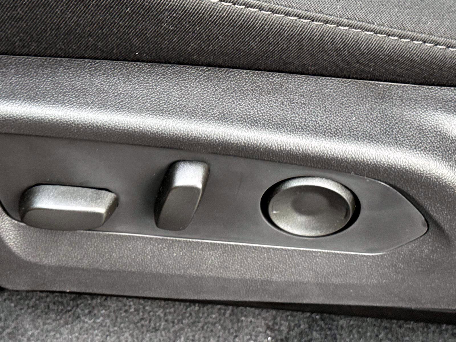 New 2026 Chevrolet Colorado W/T w/ WT Custom Package image 14