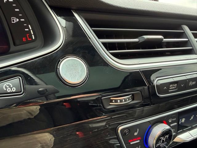 Used 2017 Audi Q7 3.0T Prestige image 27