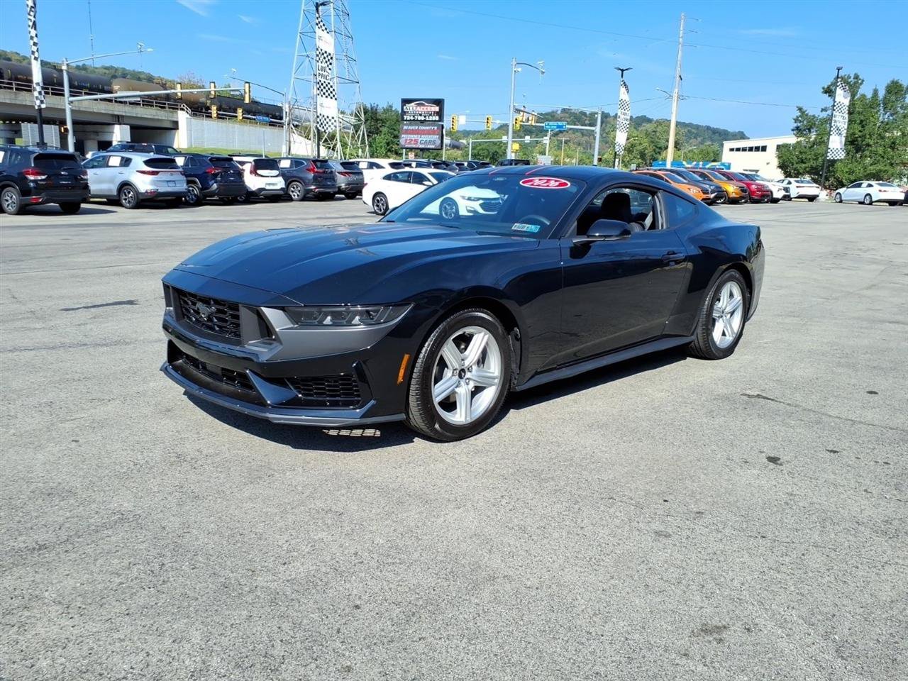 Used 2026 Ford Mustang Premium RWD image 3