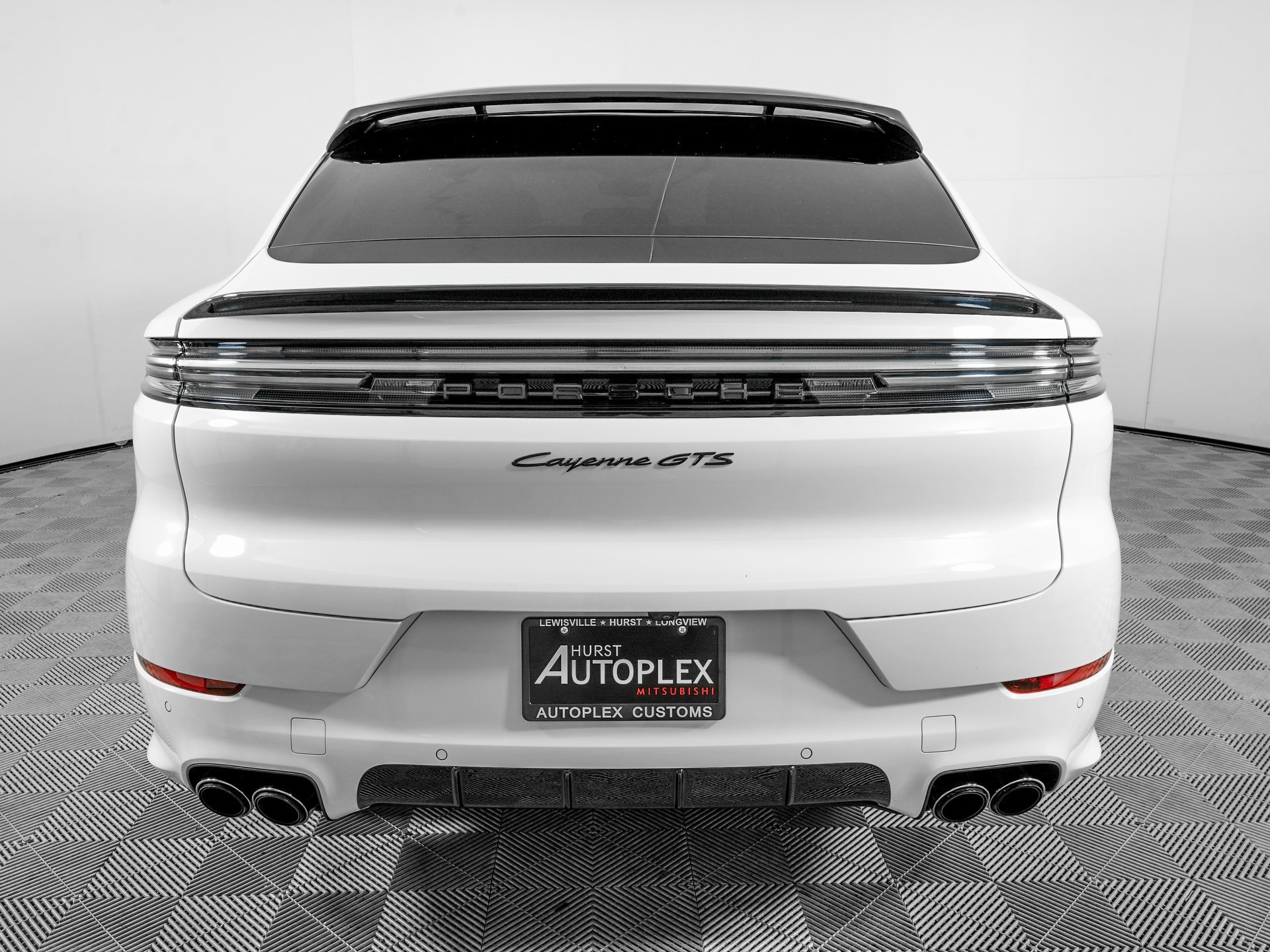 Used 2025 Porsche Cayenne GTS image 6