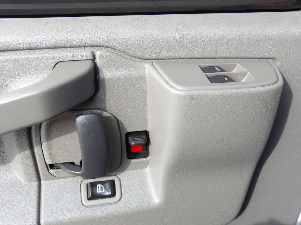 Used 2020 GMC Savana 2500 w/ Driver Convenience Package RWD image 15
