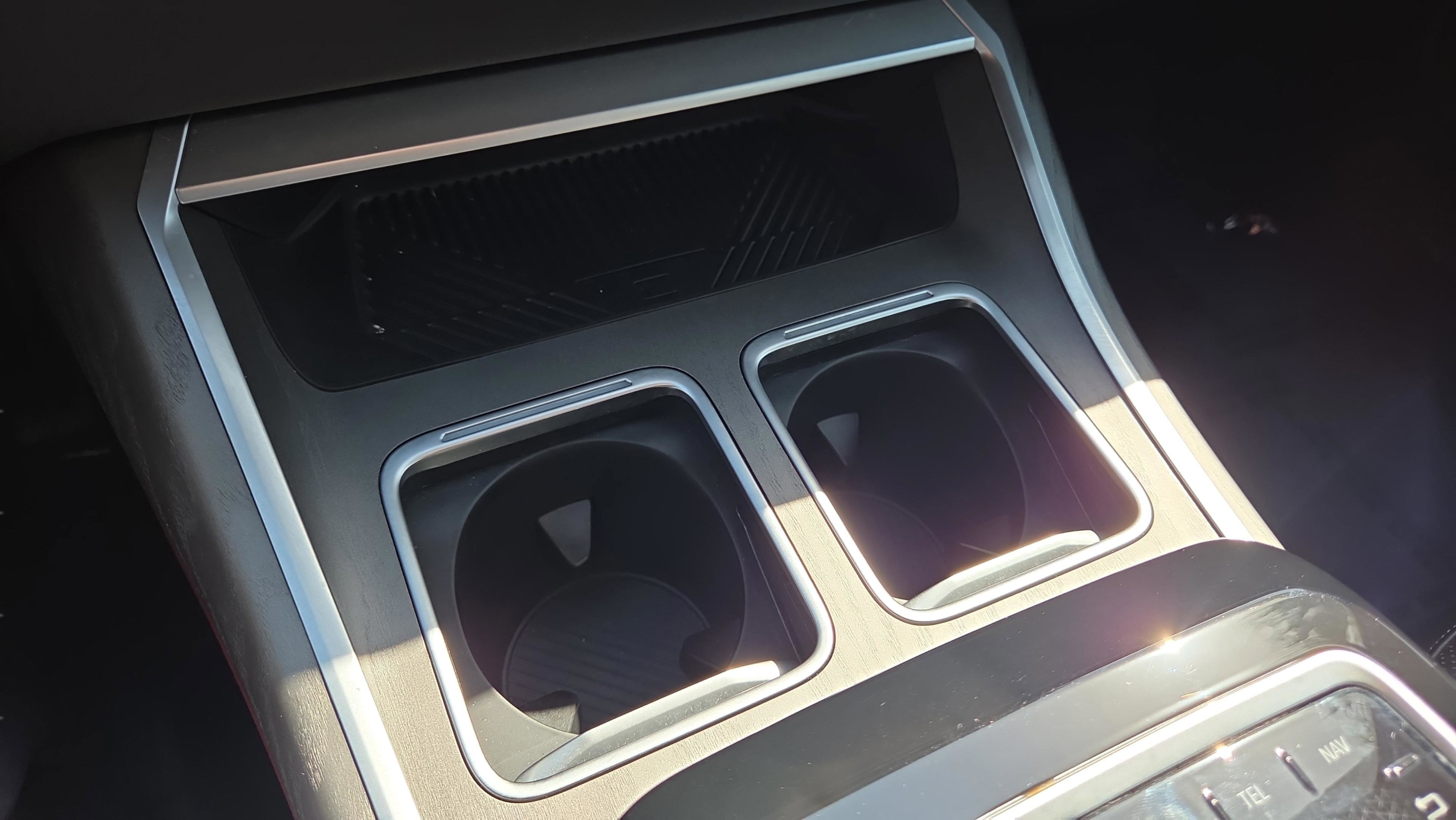 Certified 2023 BMW 740i RWD image 30
