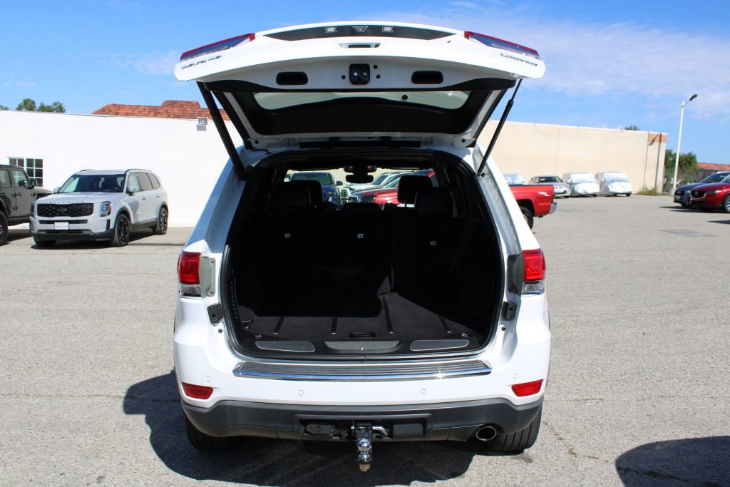 Used 2017 Jeep Grand Cherokee Limited AWD/4WD image 11