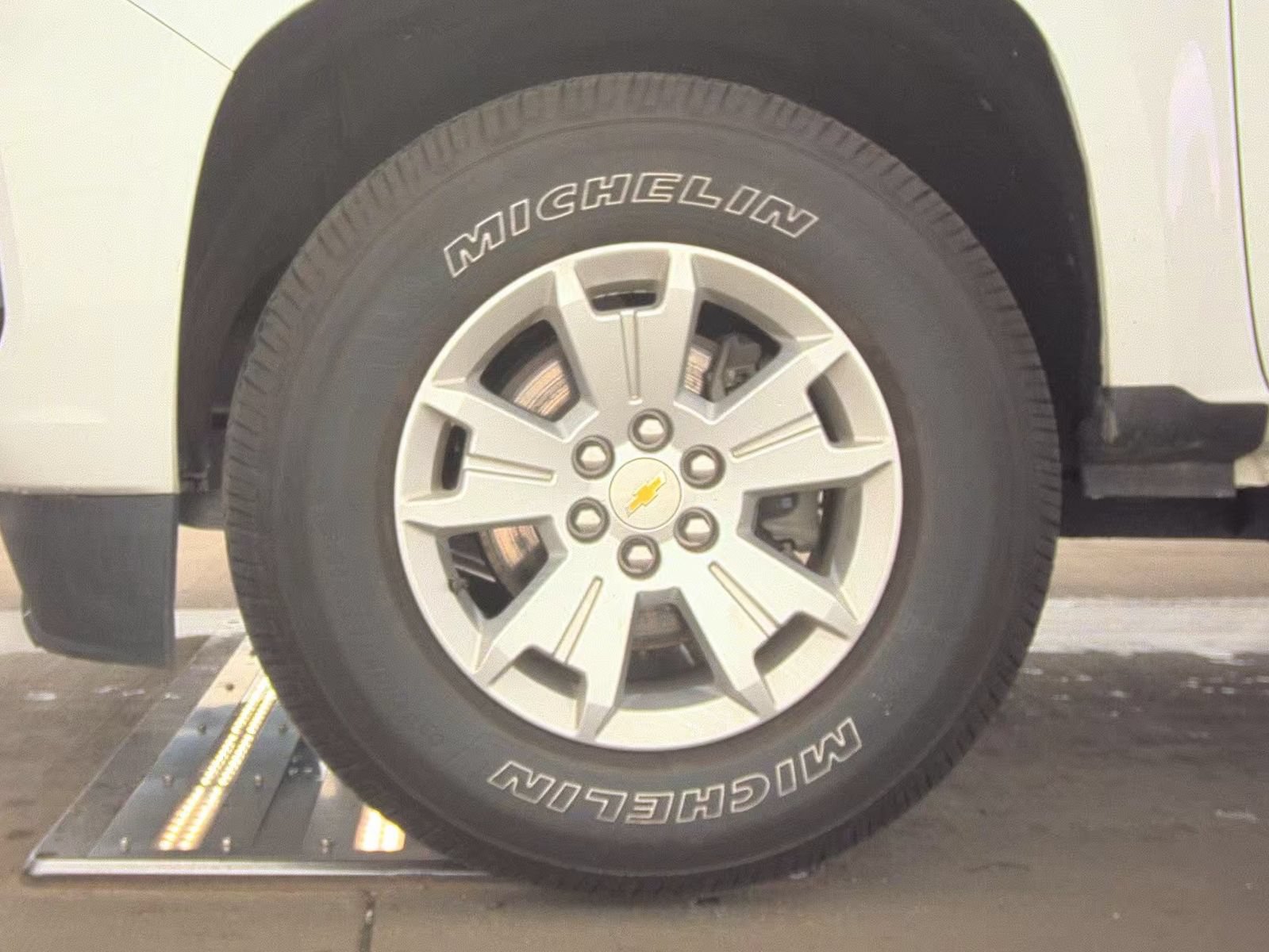 Used 2022 Chevrolet Colorado LT w/ Fleet Safety Package AWD/4WD image 15