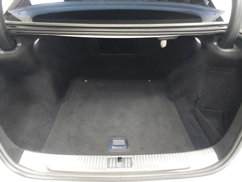 Used 2022 Mercedes-Benz S 500 4MATIC w/ Warmth & Comfort Package image 34