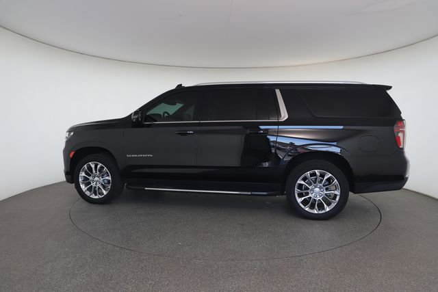 Used 2023 Chevrolet Suburban LT w/ LT Signature Plus Package AWD/4WD image 8
