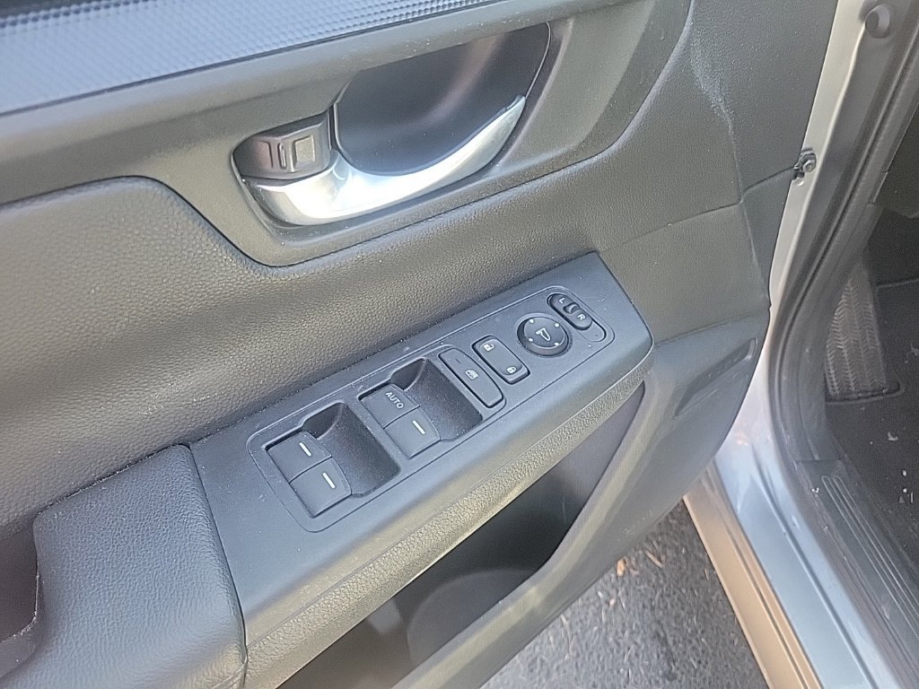 Used 2024 Honda CR-V LX image 14