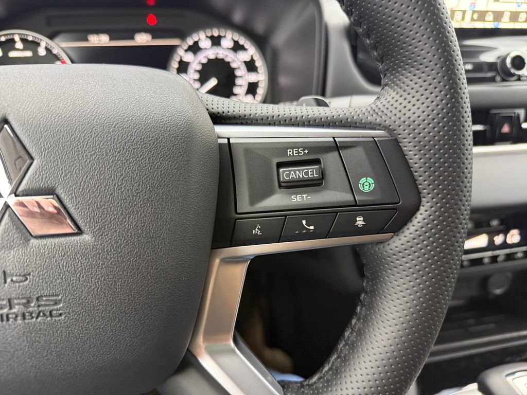 New 2026 Mitsubishi Outlander SE AWD/4WD image 34