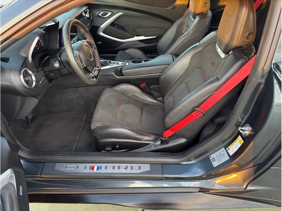 Used 2019 Chevrolet Camaro ZL1 image 14