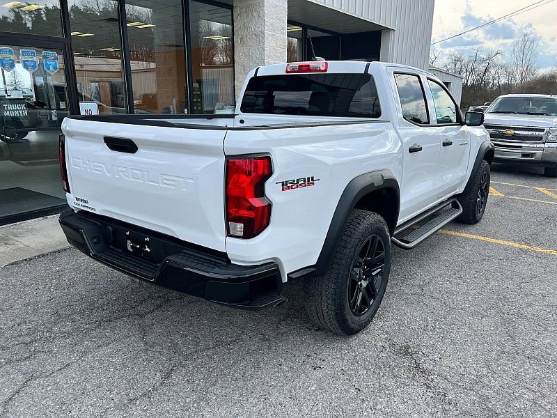 Used 2024 Chevrolet Colorado Trail Boss AWD/4WD image 11