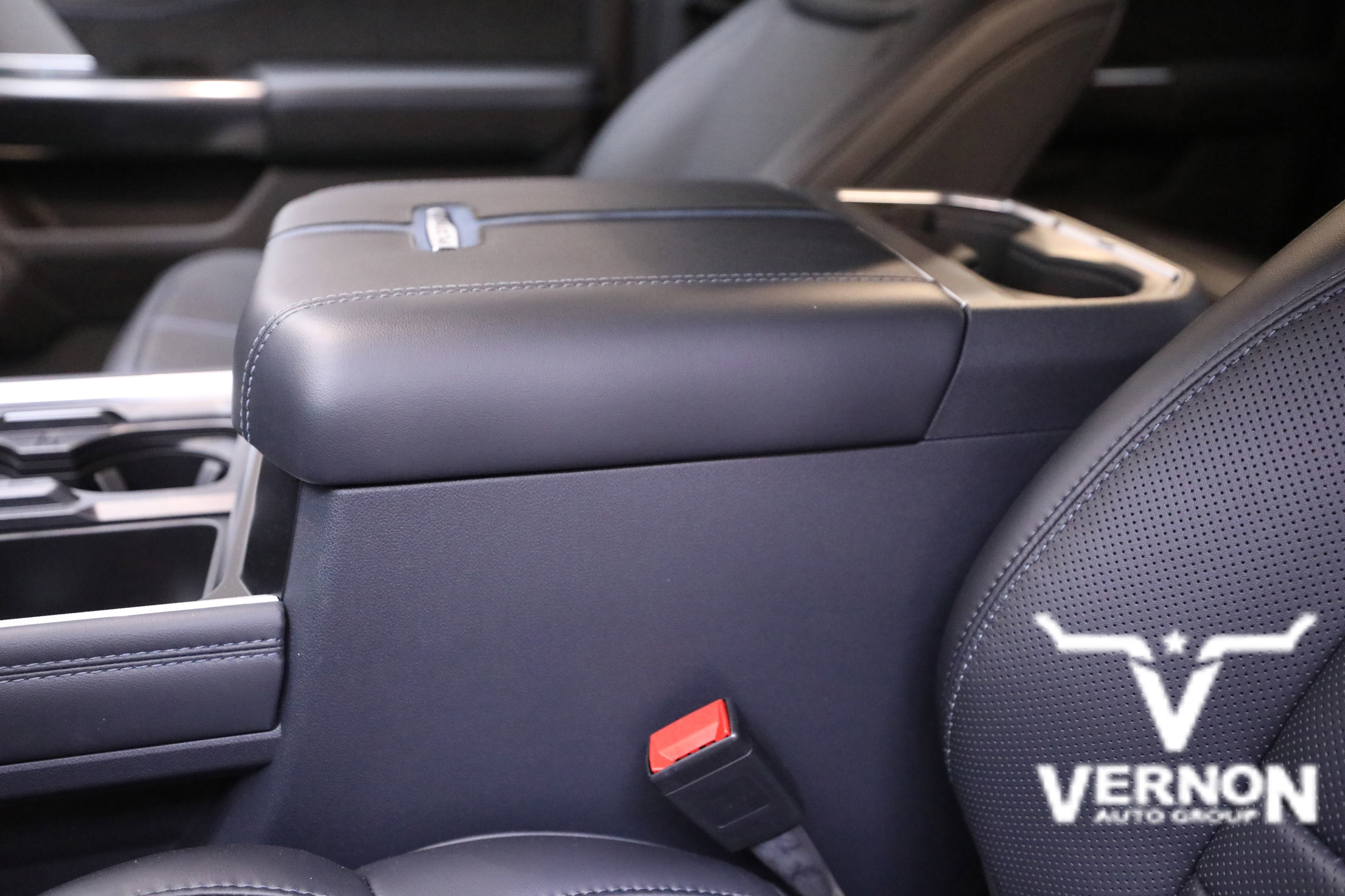 New 2026 Ford F250 Platinum w/ Tremor Off-Road Package image 15