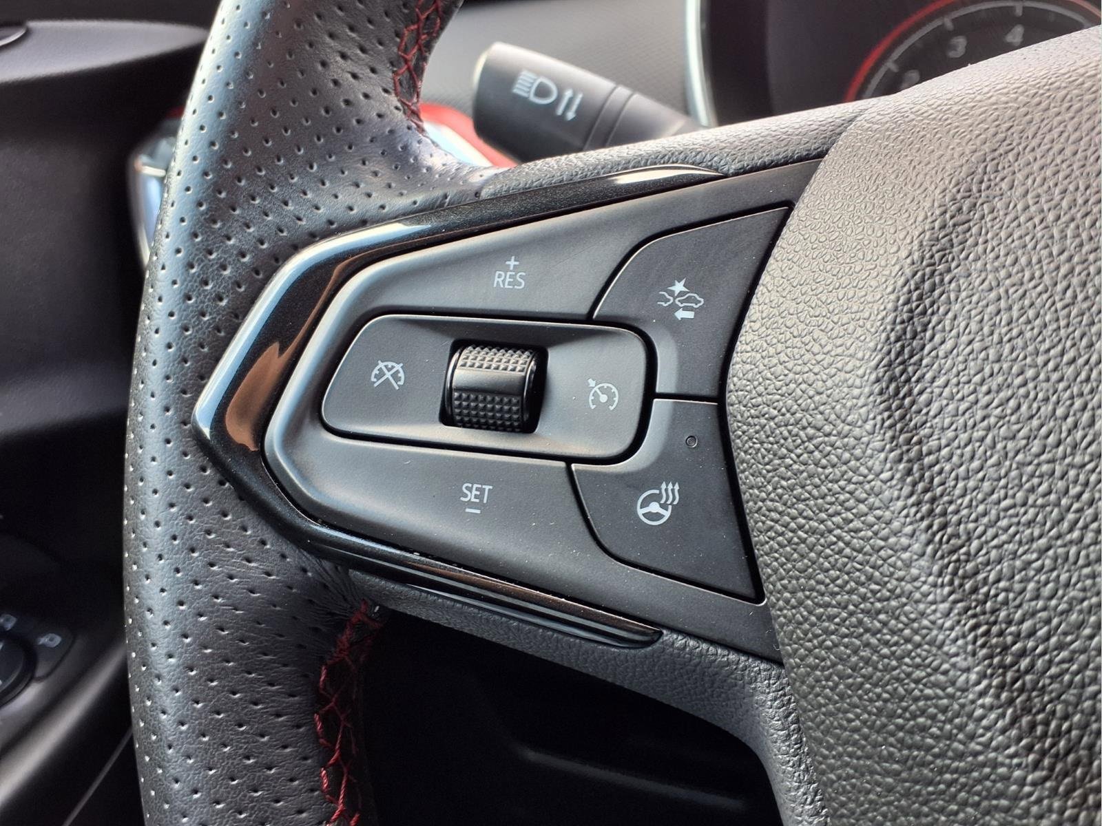 Used 2022 Chevrolet TrailBlazer RS w/ Technology Package image 20