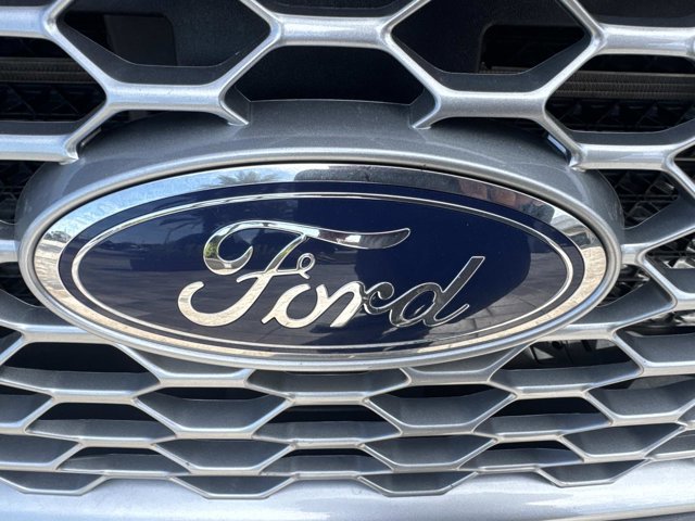 Used 2024 Ford Edge SEL image 8