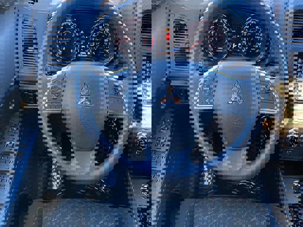 Used 2023 Mitsubishi Outlander Sport ES image 6