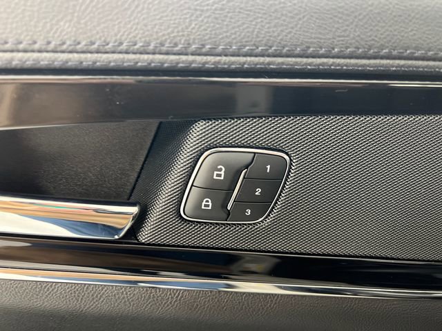 Used 2023 Lincoln Nautilus AWD image 12