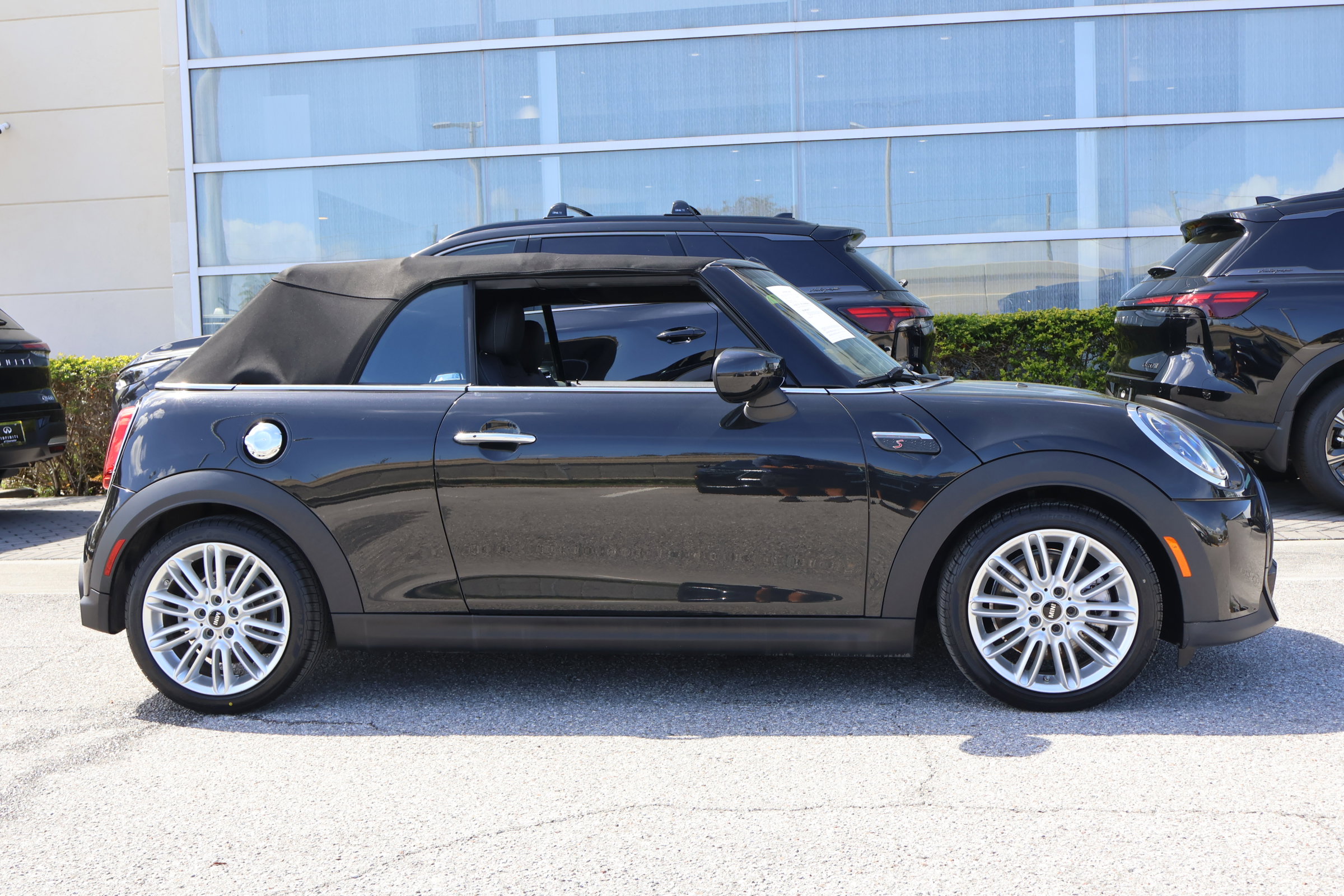 Used 2024 MINI Cooper S image 11