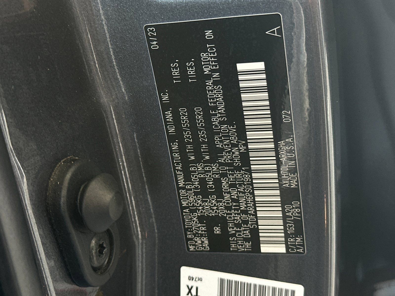 Used 2023 Toyota Highlander Platinum FWD image 30