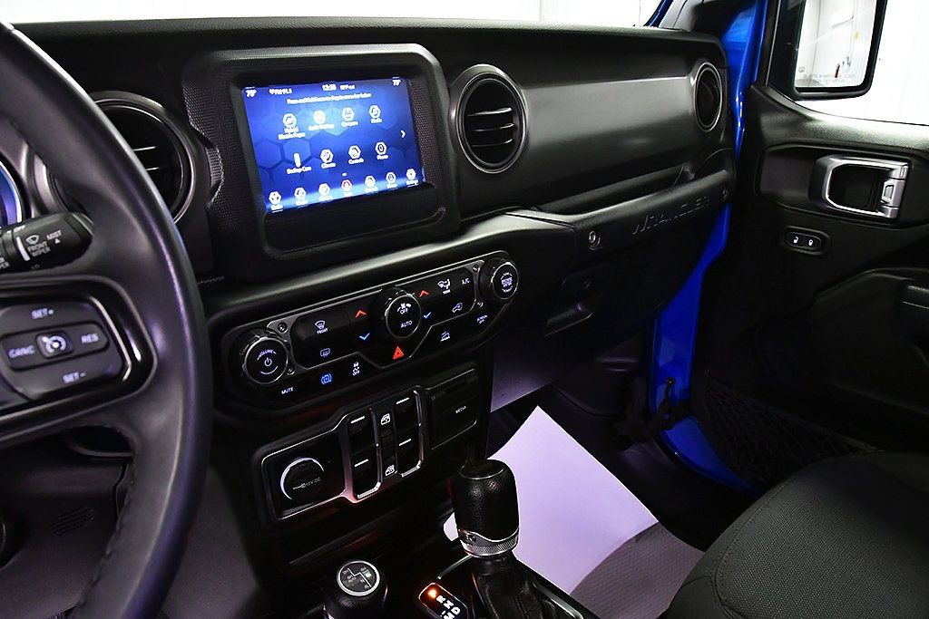 Used 2023 Jeep Wrangler Unlimited AWD/4WD image 20