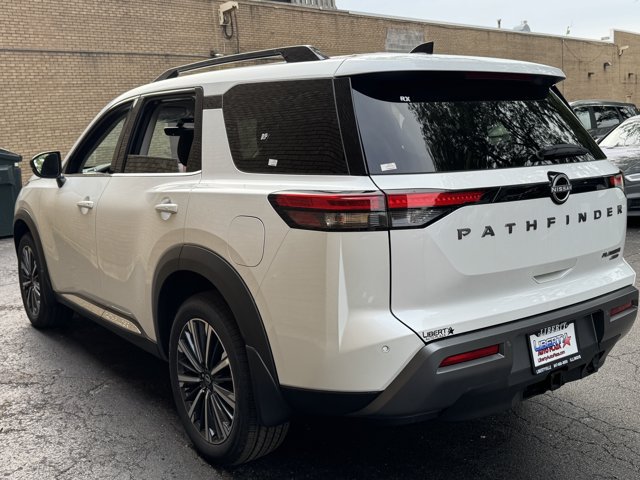 New 2026 Nissan Pathfinder Platinum AWD/4WD image 24