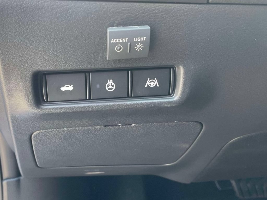 New 2026 Nissan Sentra SR w/ SR Premium Package FWD image 21