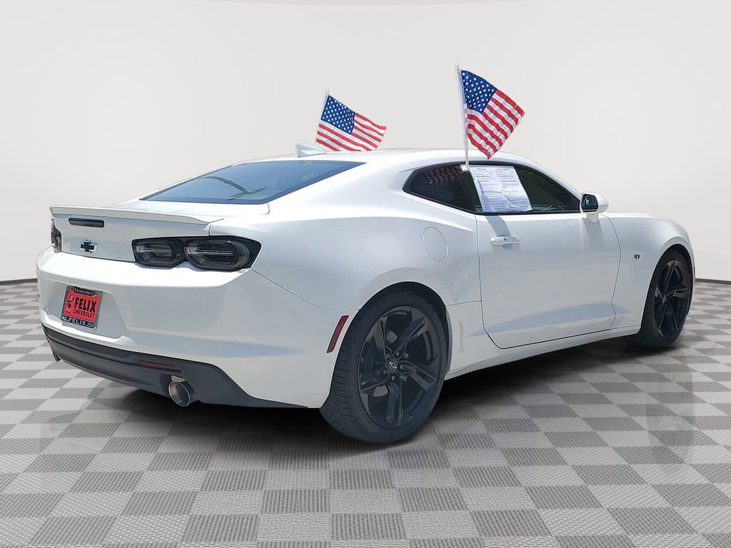 Used 2022 Chevrolet Camaro LT w/ RS Package RWD image 4