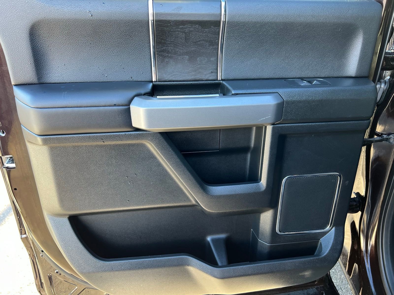 Used 2019 Ford F350 Platinum w/ Platinum Ultimate Package image 34