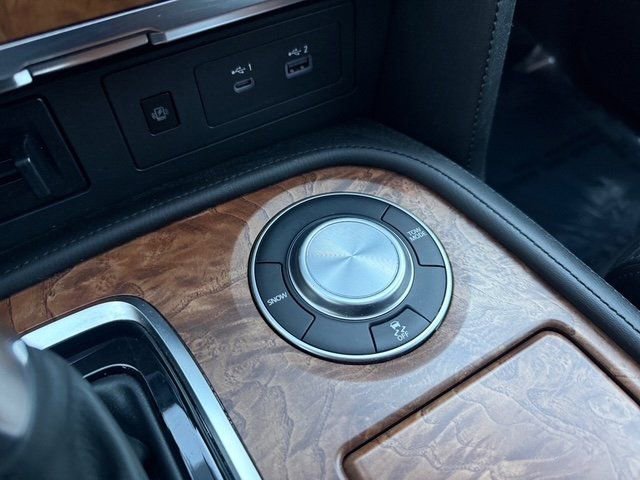 Used 2022 Nissan Armada SL image 24