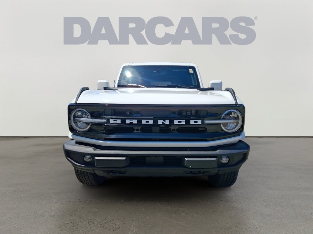 Used 2025 Ford Bronco Outer Banks AWD/4WD image 3