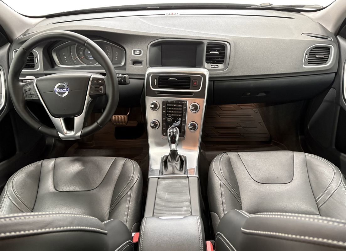 Used 2018 Volvo S60 T5 Dynamic w/ Protection Package image 15