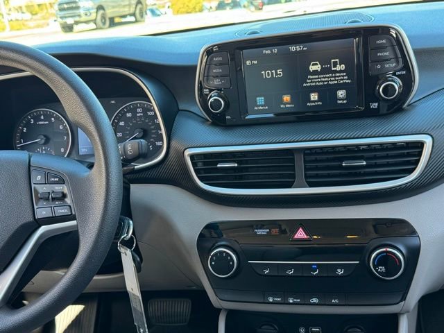 Used 2020 Hyundai Tucson SE image 18