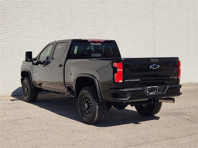 New 2026 Chevrolet Silverado 2500 ZR2 image 3