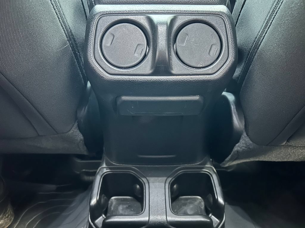 Used 2021 Jeep Wrangler Sport AWD/4WD image 17