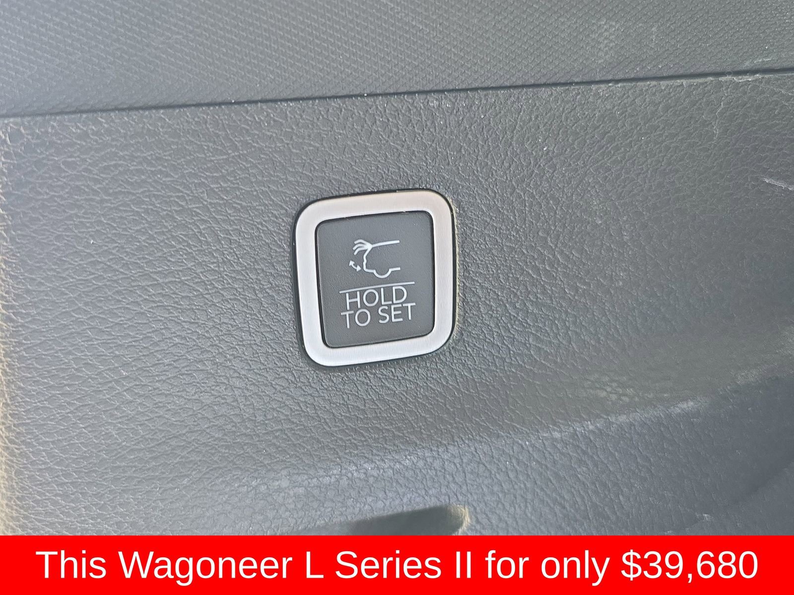 Used 2024 Jeep Wagoneer L Series II w/ Flexible Seating Group image 21