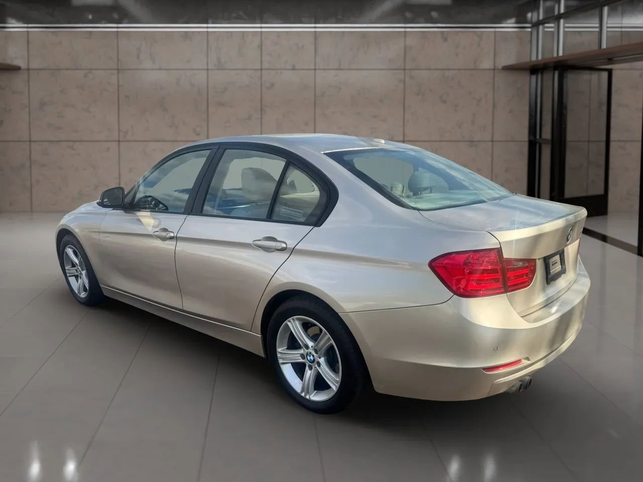 Used 2014 BMW 328i Sedan image 3