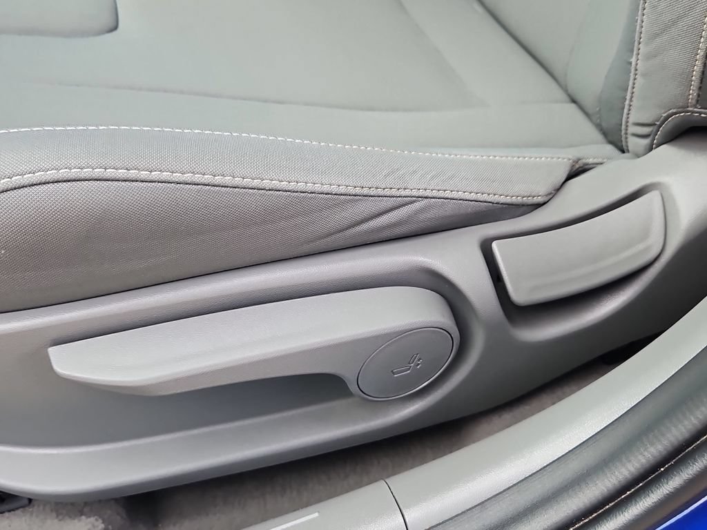 Used 2025 Hyundai Elantra SEL FWD image 14