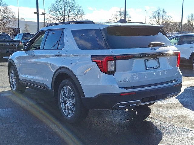 New 2026 Ford Explorer Active w/ Active Comfort Package image 4