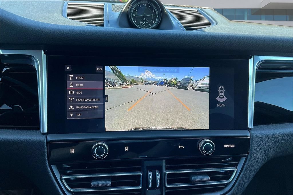 Used 2023 Porsche Macan AWD/4WD image 14