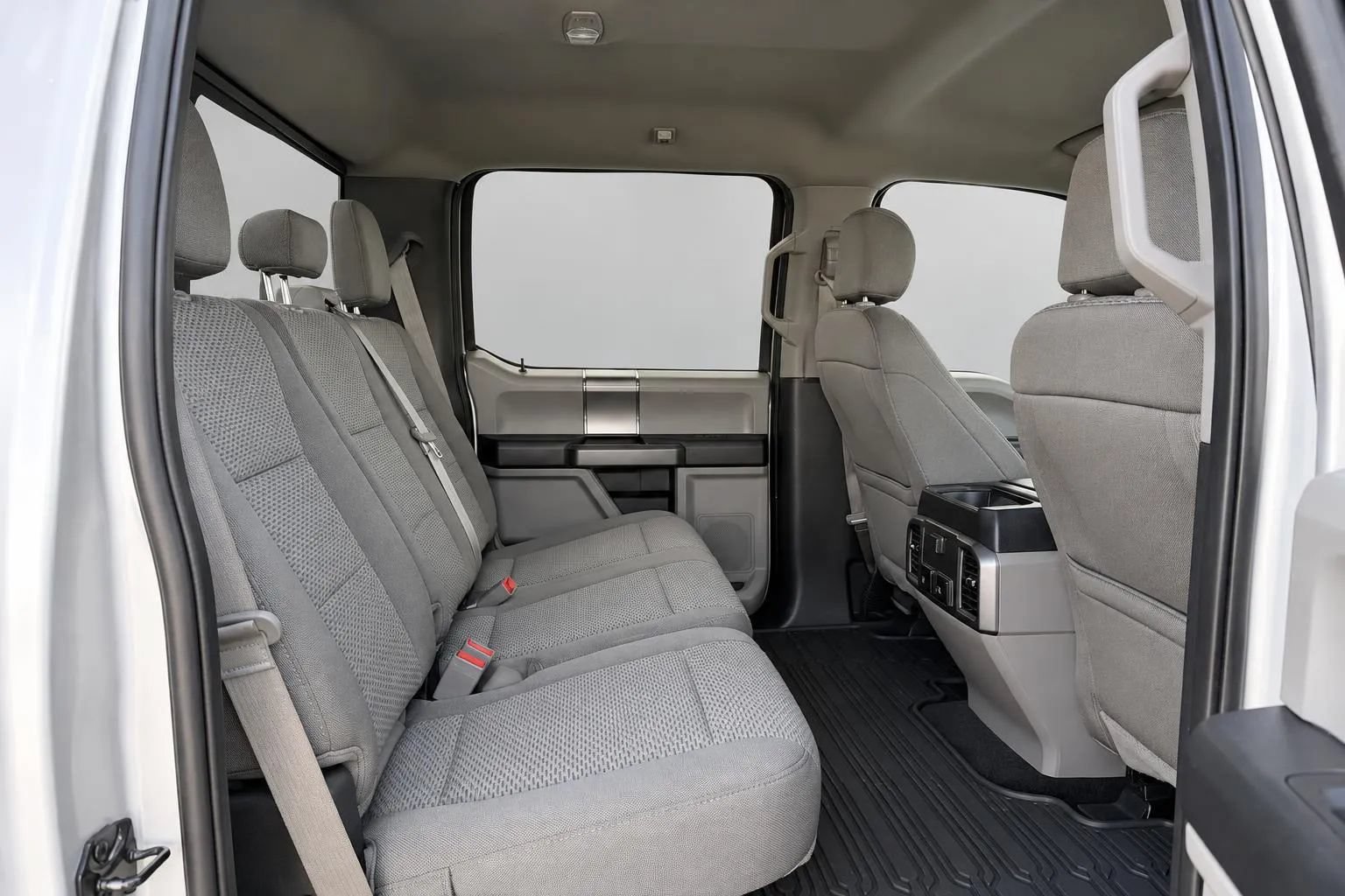 Used 2019 Ford F150 XLT w/ Equipment Group 302A Luxury AWD/4WD image 19