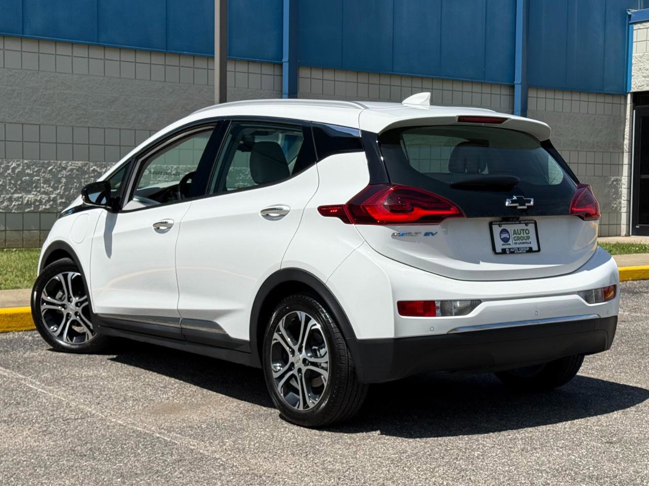 Used 2019 Chevrolet Bolt Premier w/ Infotainment Package image 7