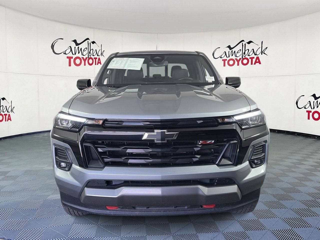 Used 2026 Chevrolet Colorado Z71 w/ Z71 Convenience Package 2 AWD/4WD image 2