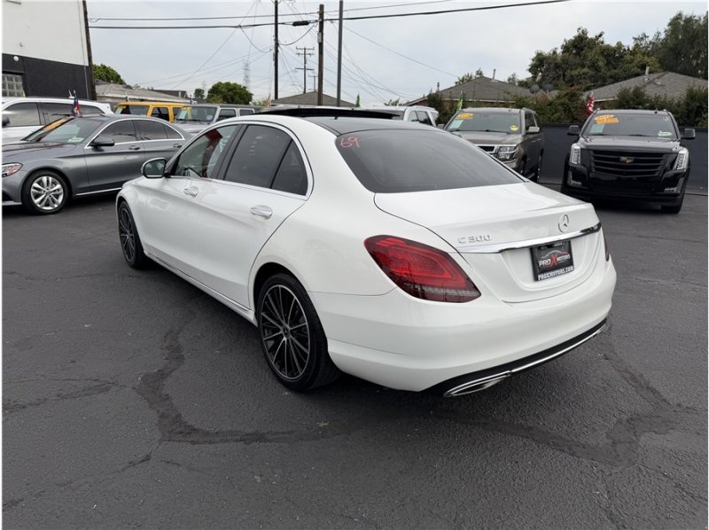 Used 2020 Mercedes-Benz C 300 Sedan image 4