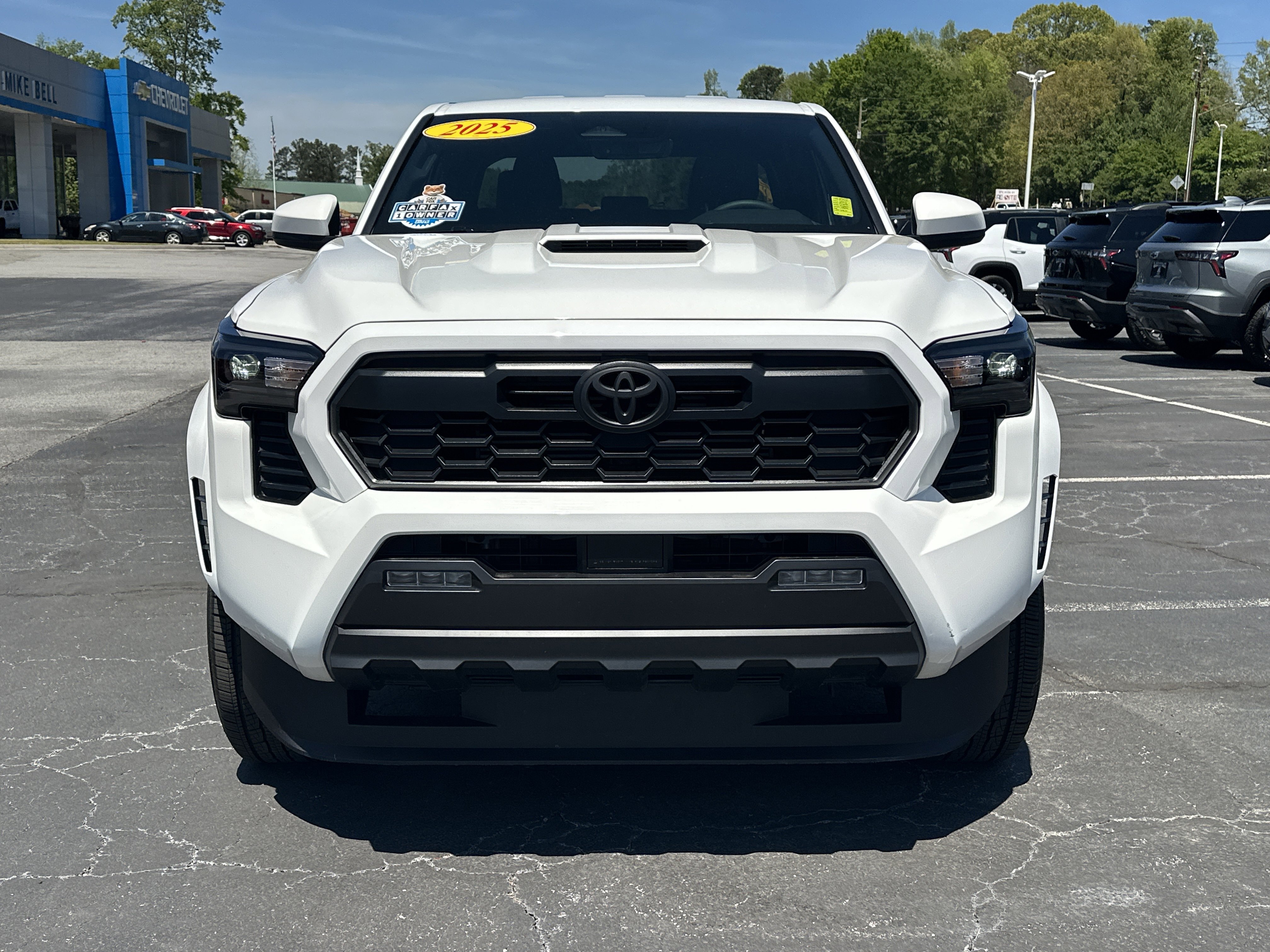 Used 2025 Toyota Tacoma TRD Sport AWD/4WD image 3