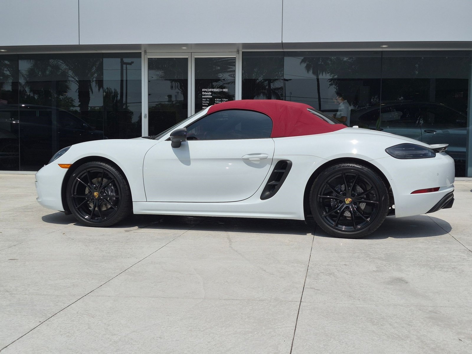 Certified 2022 Porsche 718 Boxster RWD image 2
