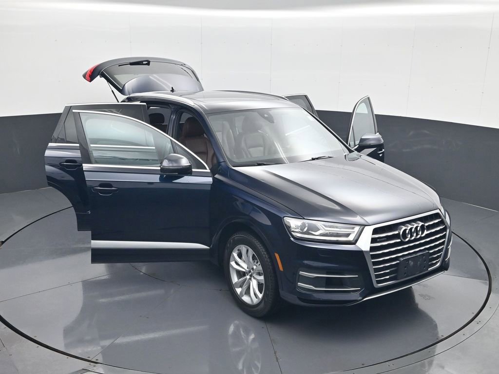 Used 2017 Audi Q7 3.0T Premium Plus w/ Premium Plus Package AWD/4WD image 30