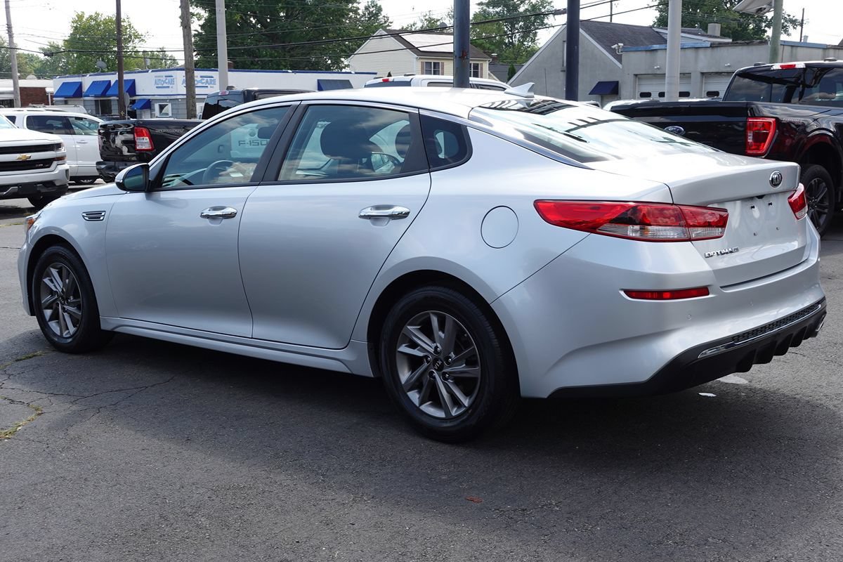 Used 2019 Kia Optima LX FWD image 2