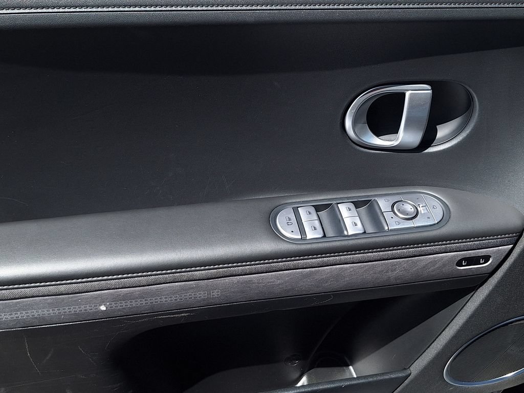 Certified 2024 Hyundai Ioniq 5 Limited AWD/4WD image 9