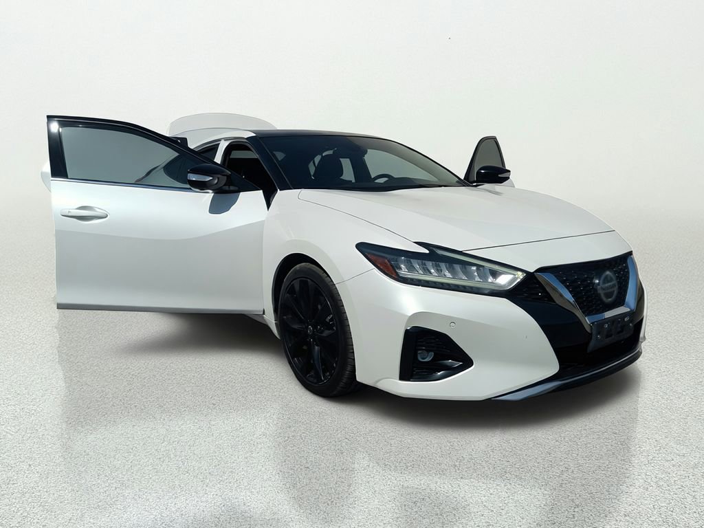Used 2020 Nissan Maxima SR w/ Sport Mat Group FWD image 9