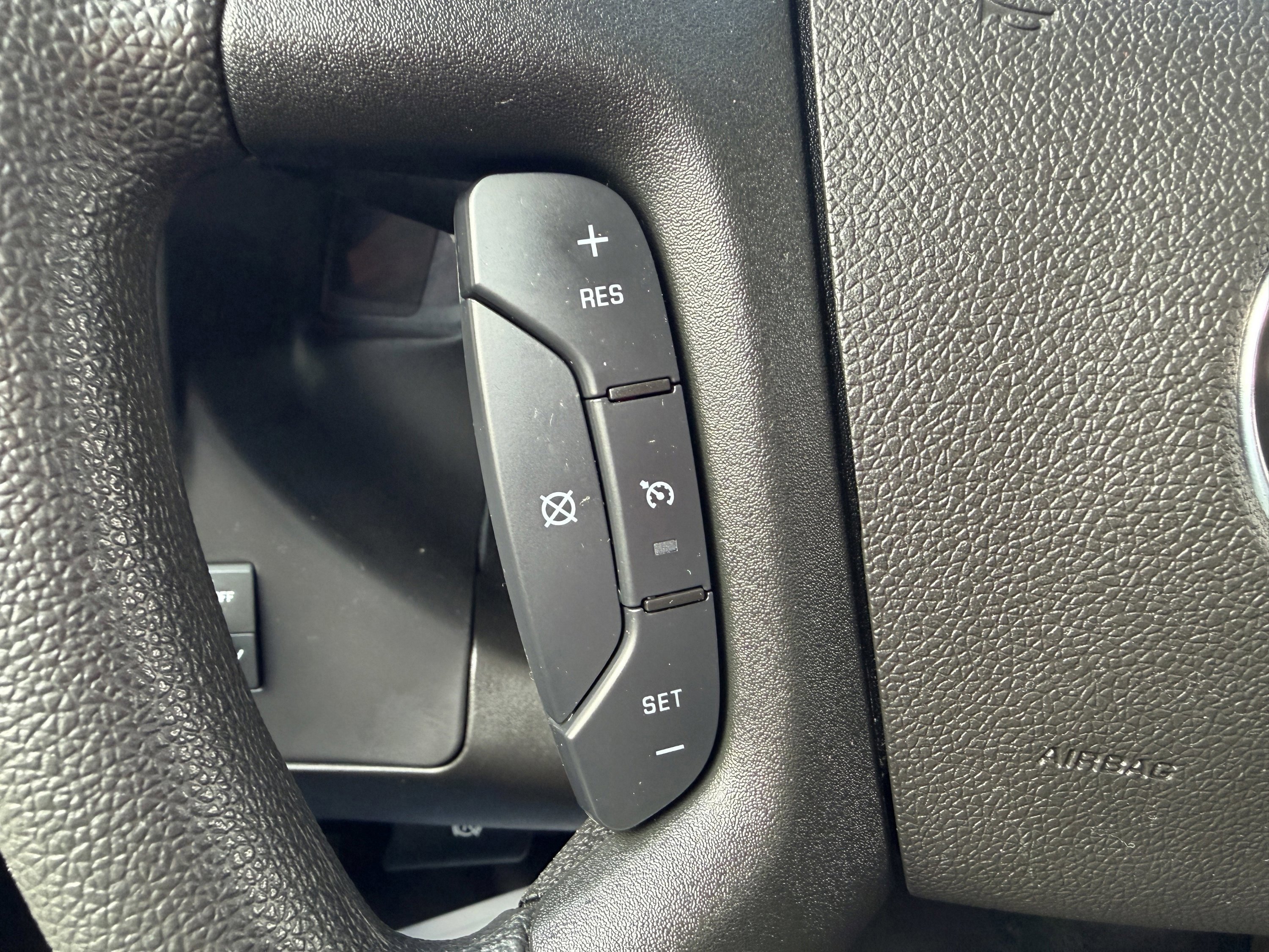 Used 2024 GMC Savana 2500 w/ Driver Convenience Package image 15