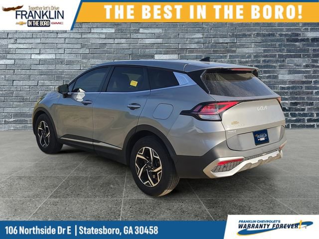 Used 2023 Kia Sportage LX FWD image 3